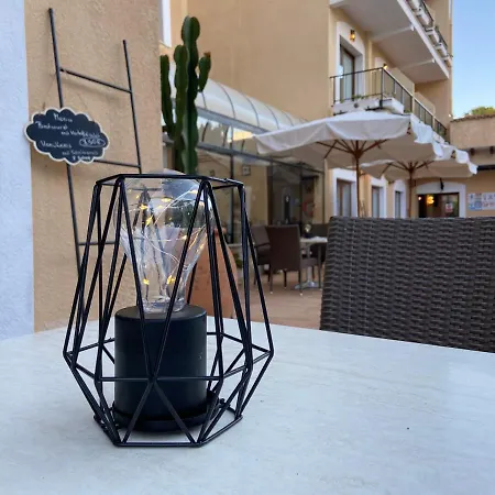 Boutique Hs Rosa 3* Пагуэра